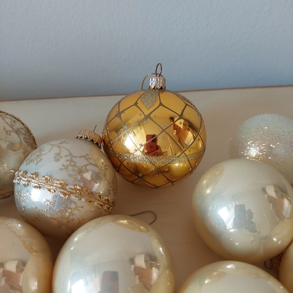 Vintage Christmas Ornaments - Picture 6 of 12
